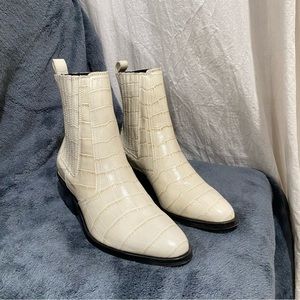 AllSaints Miriam Chelsea Bootie in OFF WHITE CROC Size EU 38